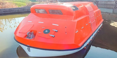 The Critical Role of Partially Enclosed Lifeboats in Emergency Evacuations