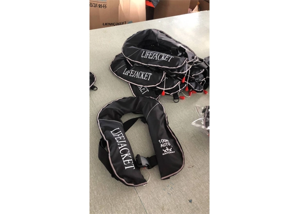 automatic inflatable life jacket
